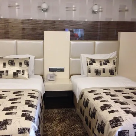 Prusa Hotel 3*